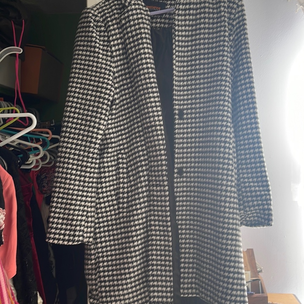 Houndstooth plaid coat